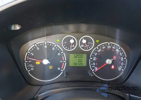 2010 Ford Transit Connect Xl z USA, uszkodzony, nr VIN NM0LS7AN8AT018317